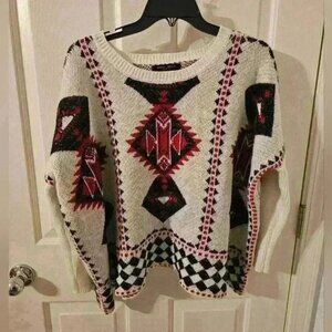 Romeo And Juliet Couture Boho Sweater Size M